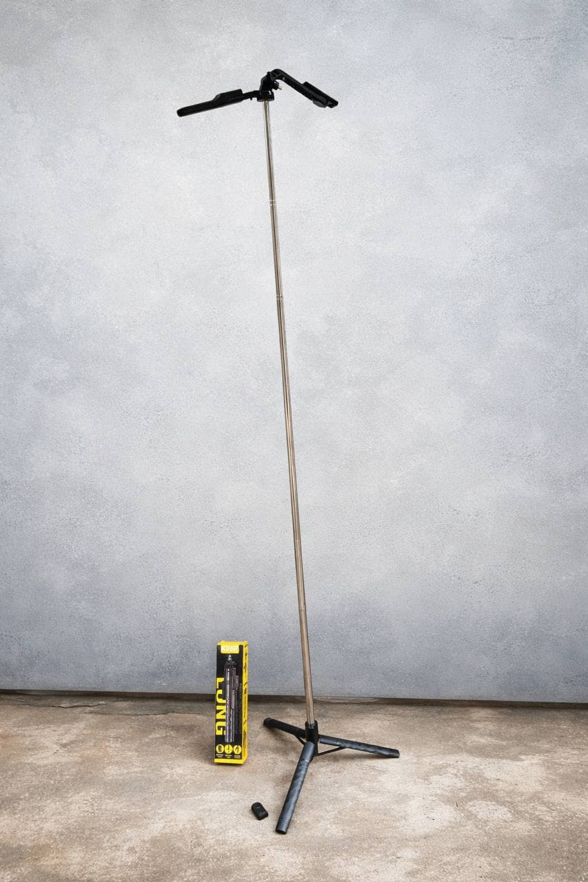 K28P ALUMINUM ALLOY HANDHELD SELFIE STICK & TRIPOD - image 1