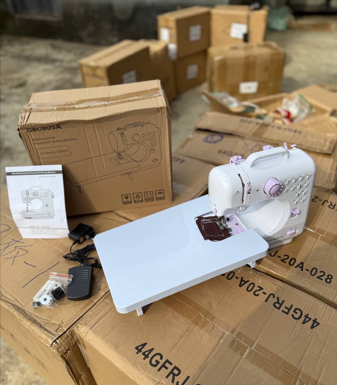 STANDARD MULTIFUNCTIONAL BATTERY & ELECTRIC OPERATED HOUSEHOLD TABLETOP SEWING MACHINE + DETACHABLE TABLE - image 1