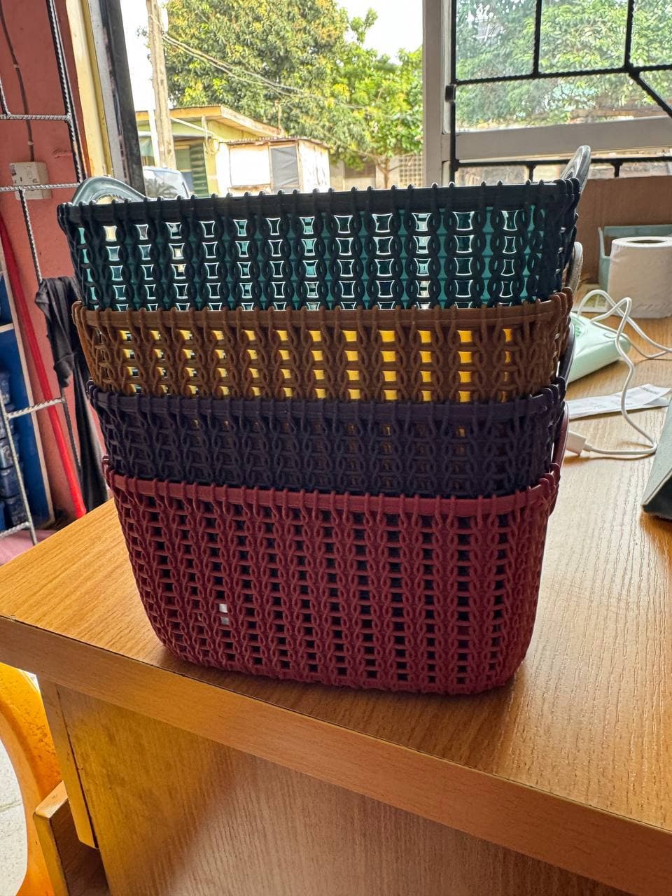 CUTEY HANDHELD MULTIPURPOSE STORAGE BASKET - image 1